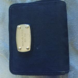 Michael Kors Black signature zip wallet